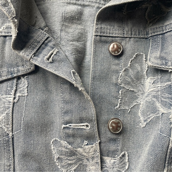 POL Women's Denim Jacket with Butterfly Design - Picture 8 of 11